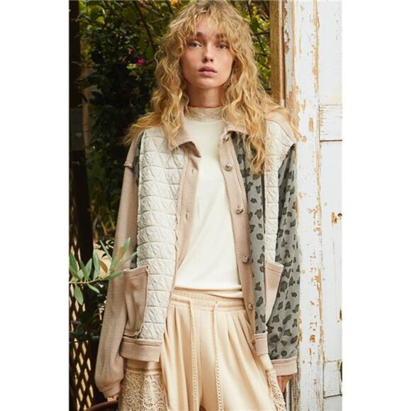 POL‎ Leopard Exposed Seam Button Up Quilted Jacket - Picture 1 of 5